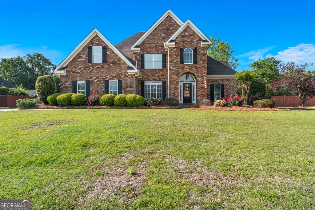 106 Vinings Place Drive, Warner Robins, GA 31088