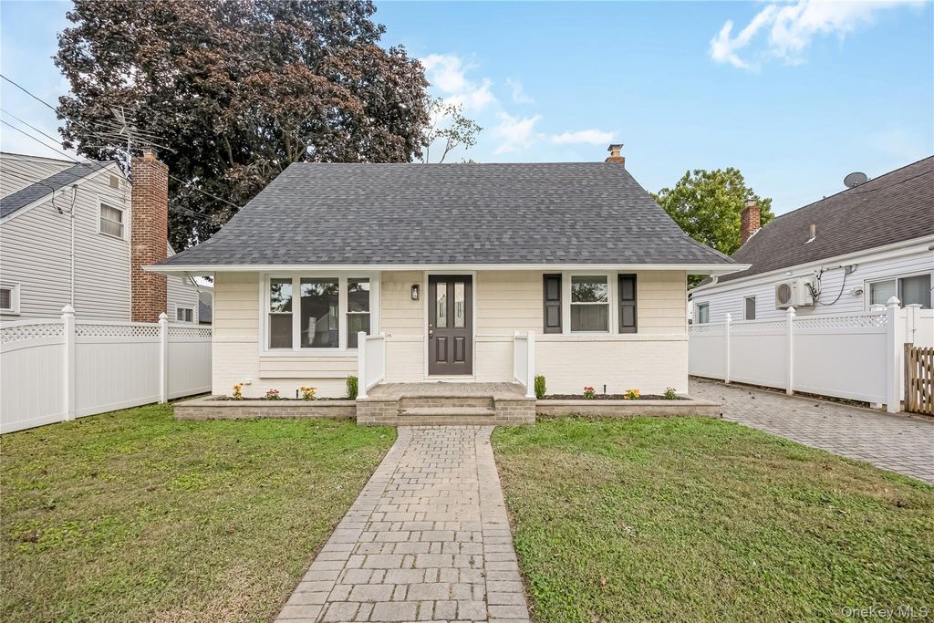 200 Raff Avenue, Elmont, NY 11003 — exterior