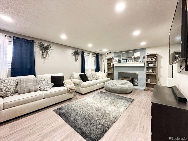 17891 E Florida Ave, Aurora, CO 80017