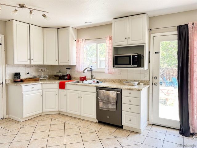 17891 E Florida Ave, Aurora, CO 80017