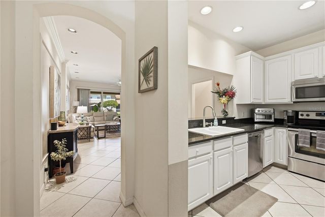 3316 COVERED BRIDGE DRIVE E, Dunedin, FL 34698