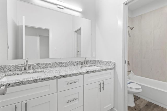223 W Walker Street, Denison, TX 75020