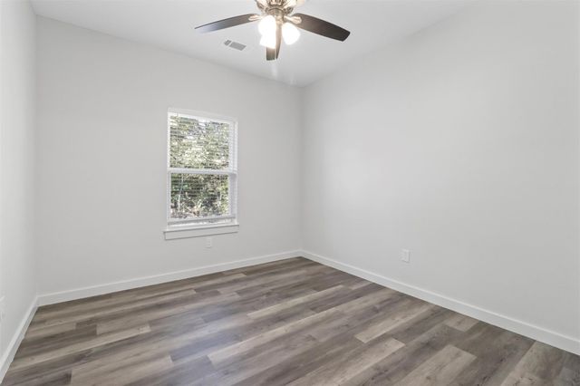223 W Walker Street, Denison, TX 75020