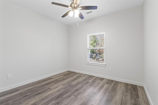 223 W Walker Street, Denison, TX 75020