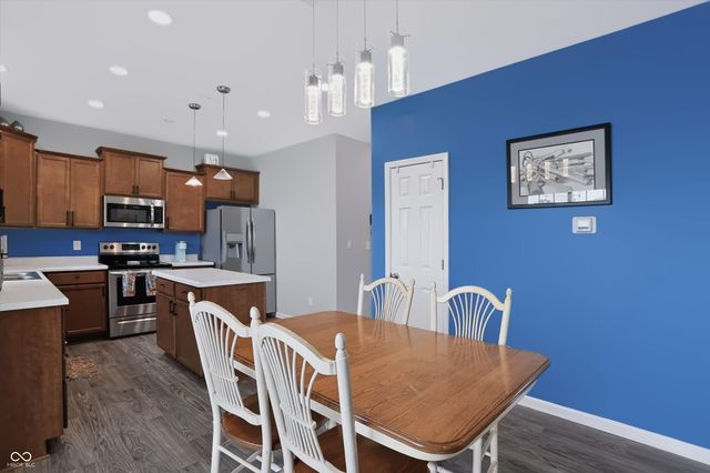 944 Rushmore Drive, Pittsboro, IN 46167