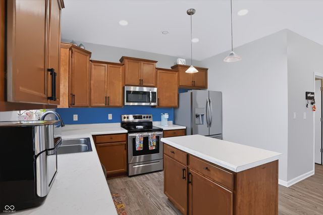 944 Rushmore Drive, Pittsboro, IN 46167
