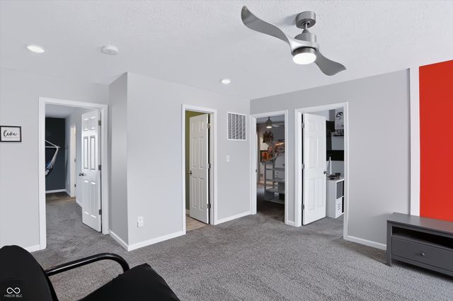 944 Rushmore Drive, Pittsboro, IN 46167