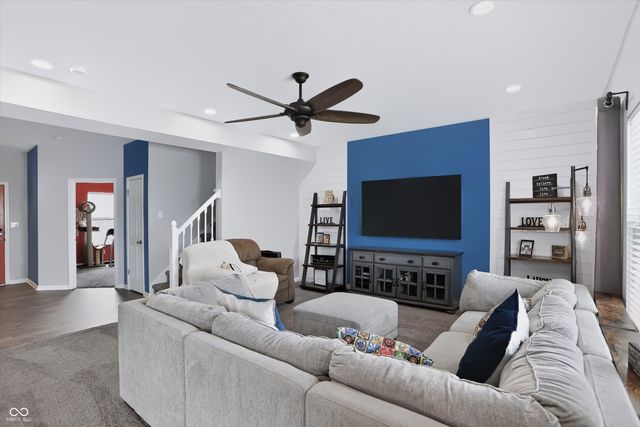 944 Rushmore Drive, Pittsboro, IN 46167