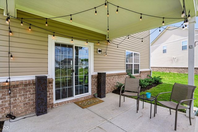 944 Rushmore Drive, Pittsboro, IN 46167