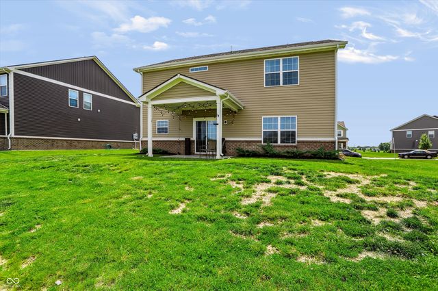 944 Rushmore Drive, Pittsboro, IN 46167