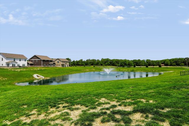 944 Rushmore Drive, Pittsboro, IN 46167