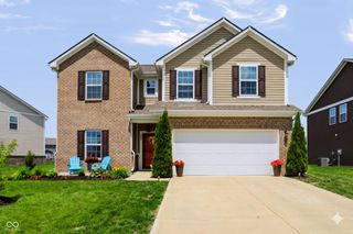 944 Rushmore Drive, Pittsboro, IN 46167
