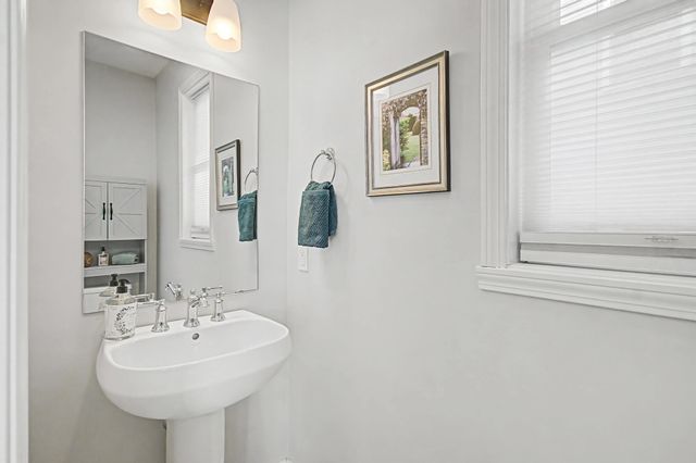 276 O'Brien Farm Road, South Burlington, VT 05403