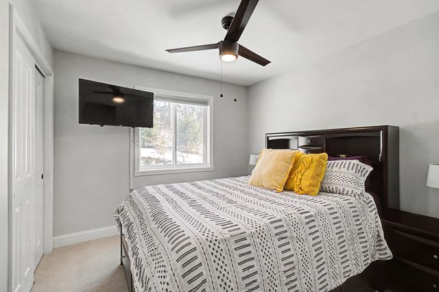 276 O'Brien Farm Road, South Burlington, VT 05403