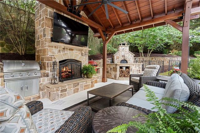 738 Wildwood Road, Atlanta, GA 30324