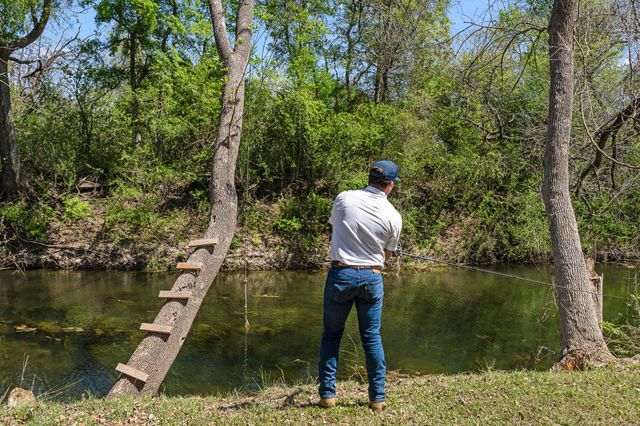 3680 County Road 245, Florence, TX 76527