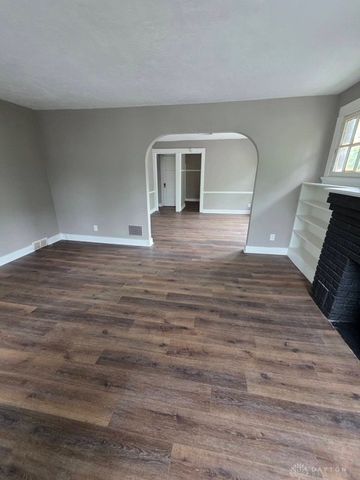 2324 Eastview 2322, Dayton, OH 45405