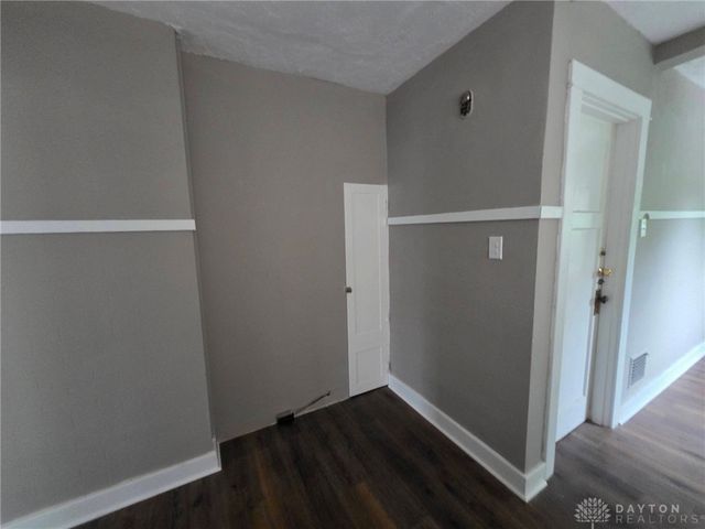 2324 Eastview 2322, Dayton, OH 45405