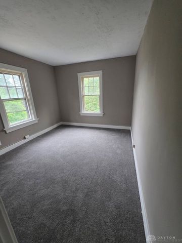 2324 Eastview 2322, Dayton, OH 45405