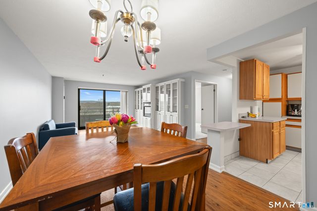 111 Dekoven Drive 703, Middletown, CT 06457