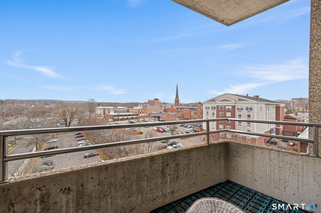 111 Dekoven Drive 703, Middletown, CT 06457