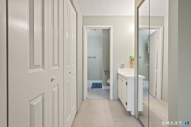 111 Dekoven Drive 703, Middletown, CT 06457