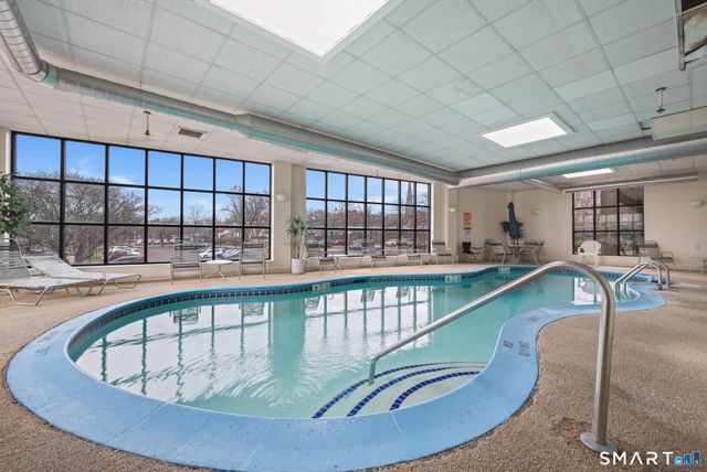 111 Dekoven Drive 703, Middletown, CT 06457