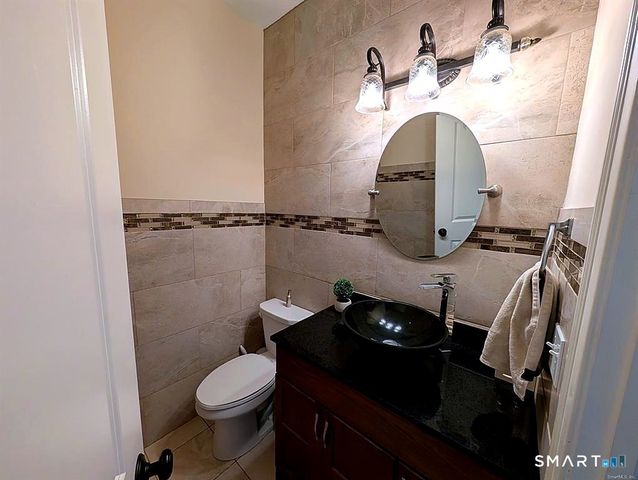 79 High Ledge Circle, Manchester, CT 06040