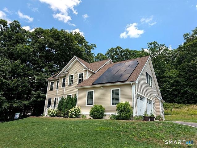 79 High Ledge Circle, Manchester, CT 06040