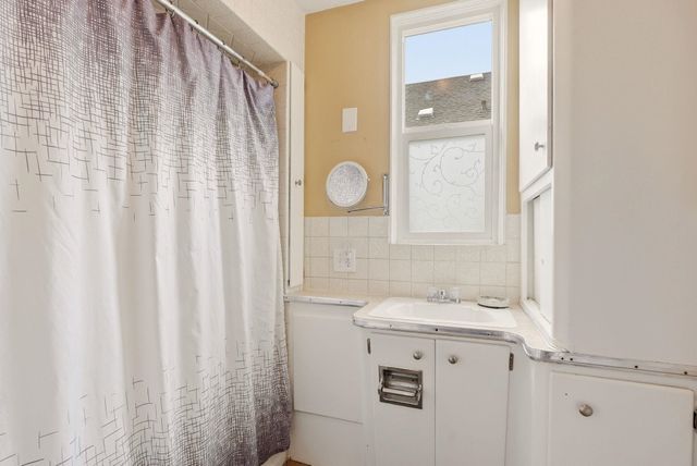 221 W Carlisle St, Spokane, WA 99205
