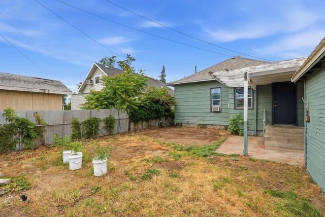 221 W Carlisle St, Spokane, WA 99205