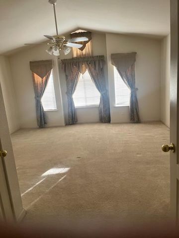 8002 N 5th Street, Fresno, CA 93720