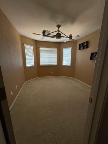 8002 N 5th Street, Fresno, CA 93720