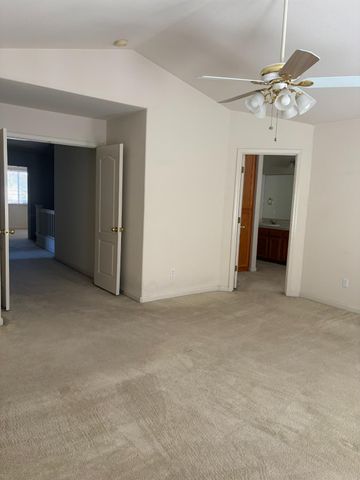 8002 N 5th Street, Fresno, CA 93720