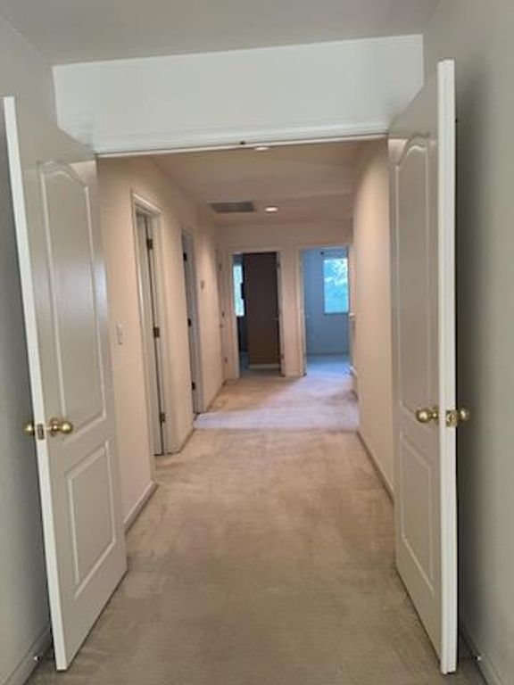 Image 17 of property listing at 8002 N 5th Street, Fresno, CA 93720