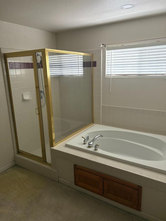 Image 20 of property listing at 8002 N 5th Street, Fresno, CA 93720