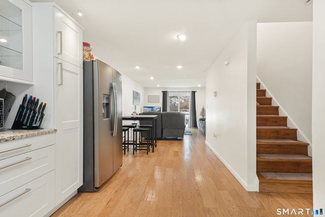 1235 East Street APT B, New Britain, CT 06053