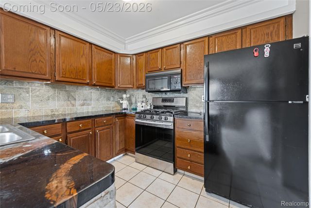 45511 Dover Drive, Macomb Township, MI 48044