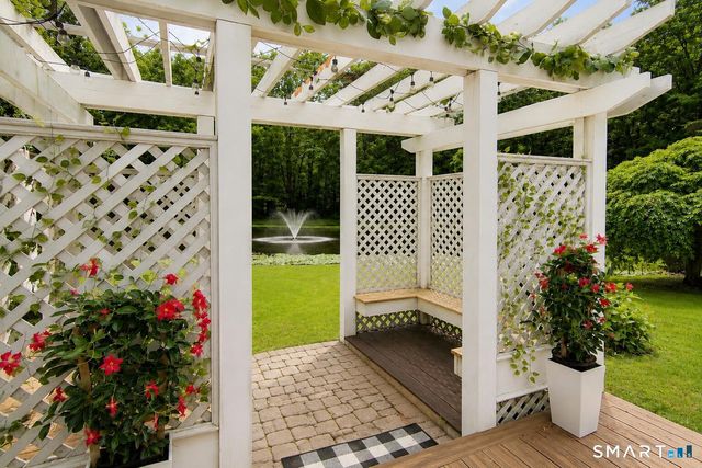 1640 Little Meadow Road, Guilford, CT 06437