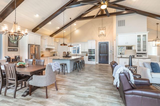24865 Private Road 1265, Shell Knob, MO 65747