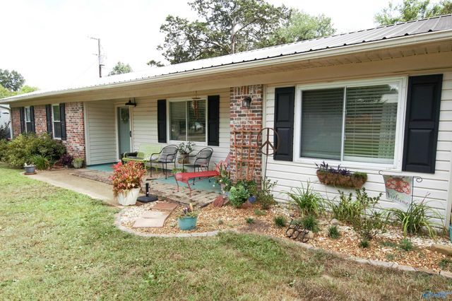 89 Bearden Drive, Grant, AL 35747