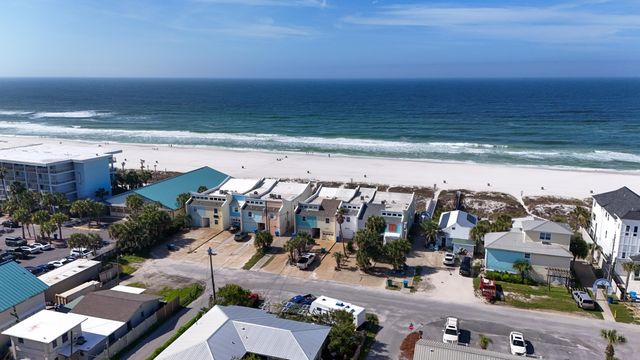 9614 Beach Boulevard, APT B, Panama City Beach, FL 32408