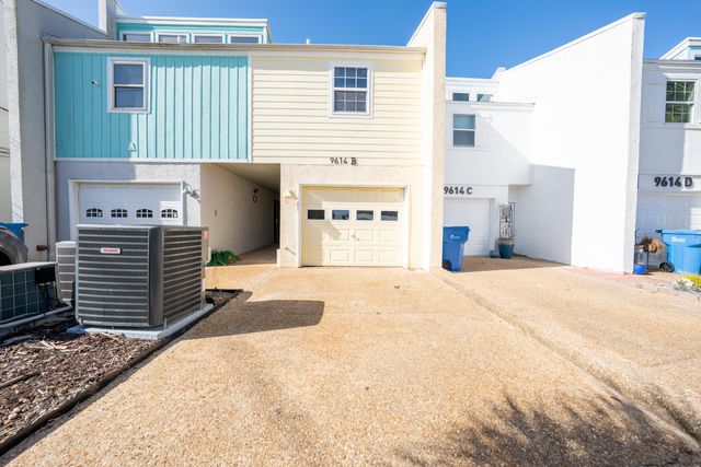 9614 Beach Boulevard, APT B, Panama City Beach, FL 32408