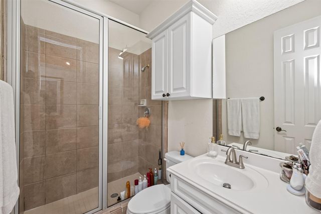 22 Frontenac Way, The Woodlands, TX 77382