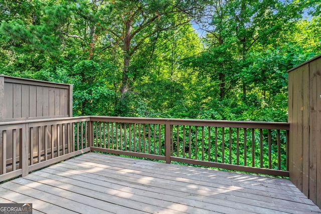 1425 Liberty Parkway NW, Atlanta, GA 30318
