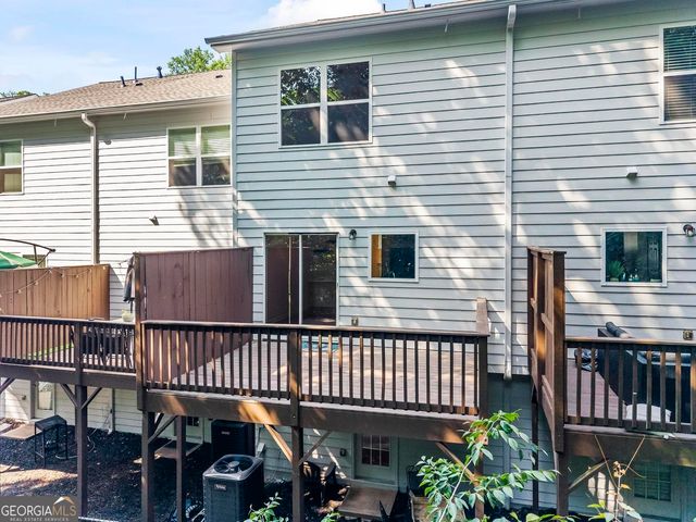 1425 Liberty Parkway NW, Atlanta, GA 30318