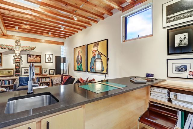 2535 Elfego Place NW, Albuquerque, NM 87107