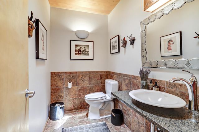2535 Elfego Place NW, Albuquerque, NM 87107