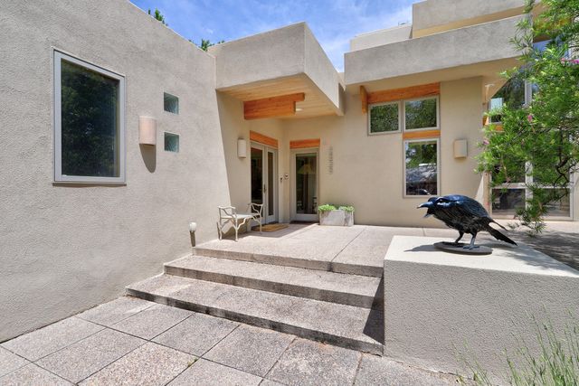 2535 Elfego Place NW, Albuquerque, NM 87107