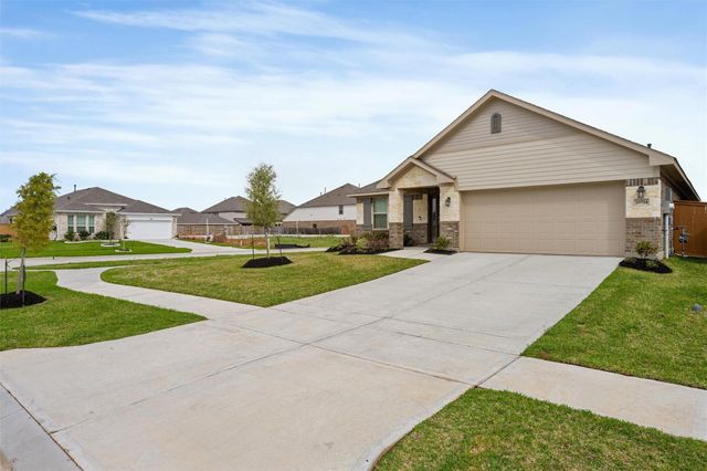 13724 Sabine Lake Drive, Texas City, TX 77568